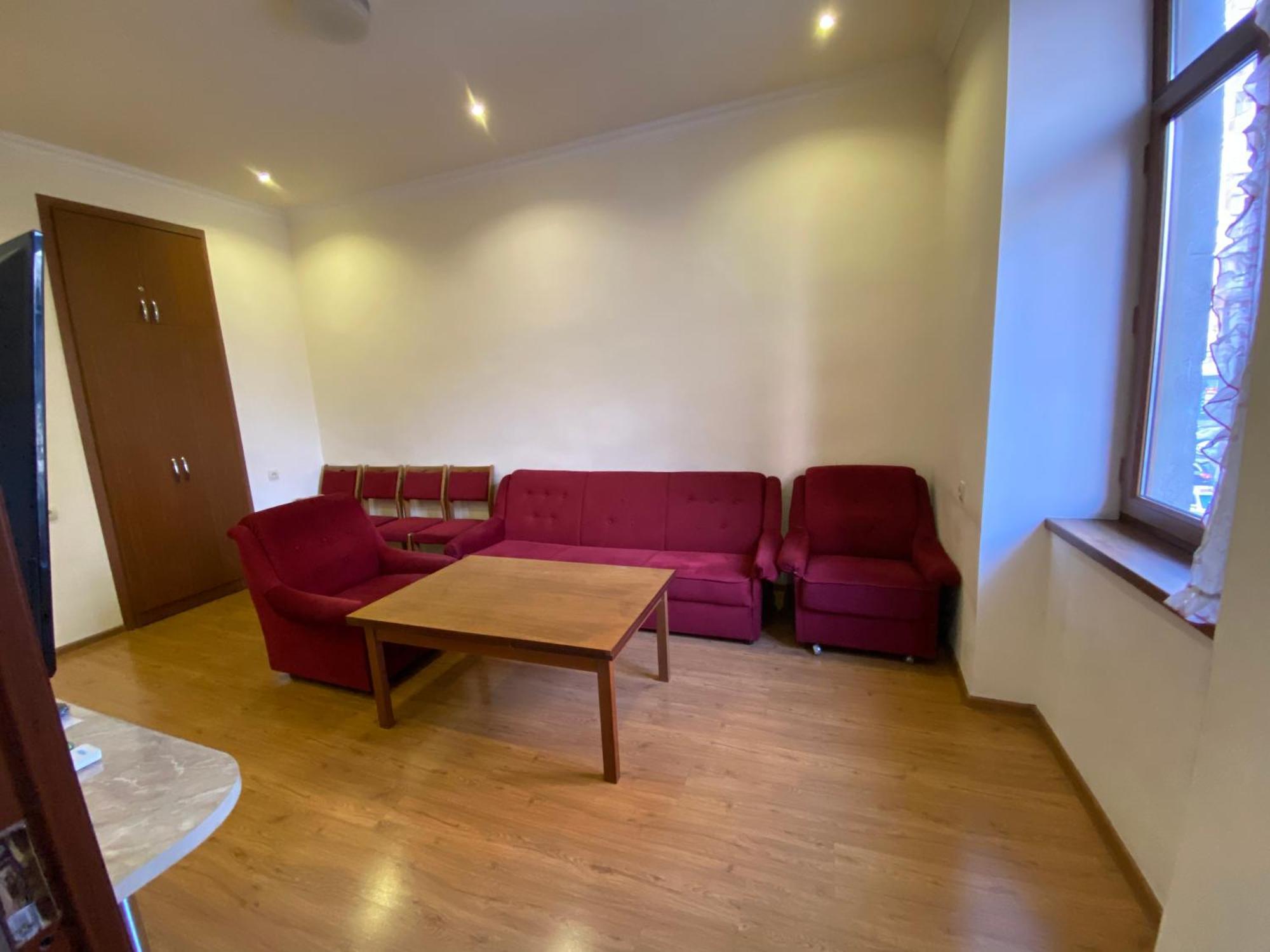 Renovated One Bedroom In The Touristic Center Of 耶烈万 外观 照片