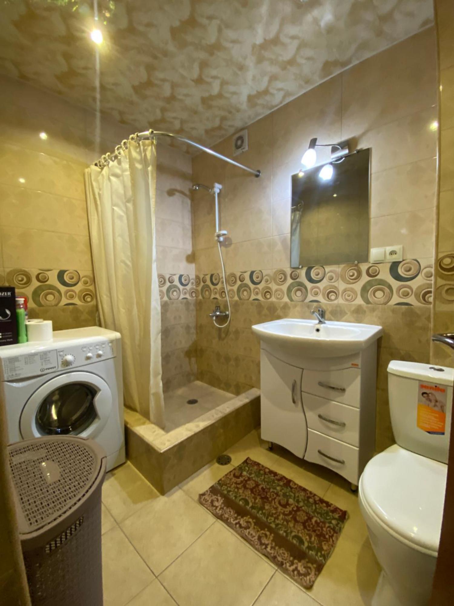 Renovated One Bedroom In The Touristic Center Of 耶烈万 外观 照片